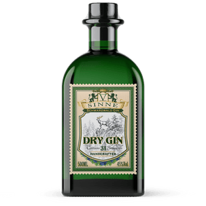 V-SINNE Schwarzwald Dry Gin Flasche freigestellt